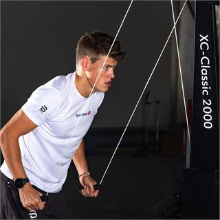 Johannes Høsflot Klæbo med Abilica stakemaskin