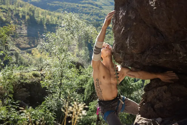 Bauerfeind Outdoor Comp Elbow Support Sm 