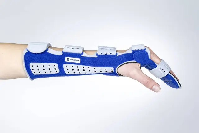 Bauerfeind ManuLoc Long Plus Str 0 Titan 