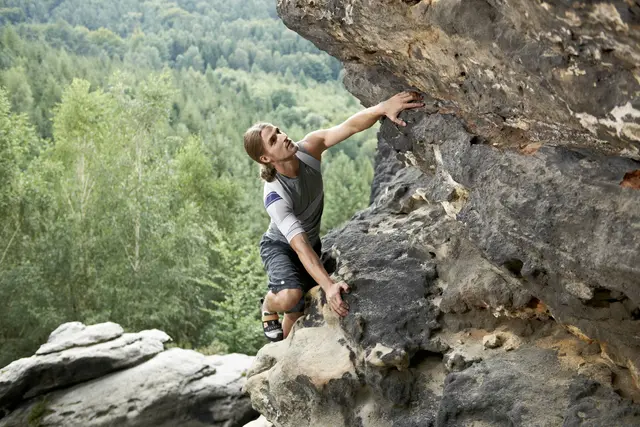 Bauerfeind OmoTrain S Høyre Str. 0 Titan 